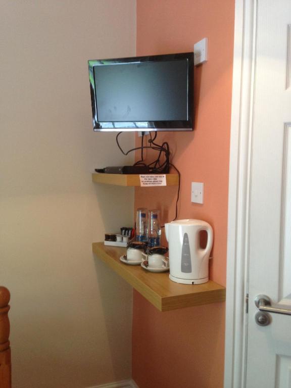 The Spice Ship Weymouth Room photo