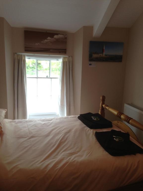 The Spice Ship Weymouth Room photo