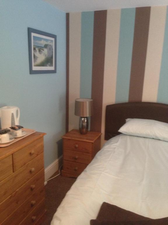 The Spice Ship Weymouth Room photo