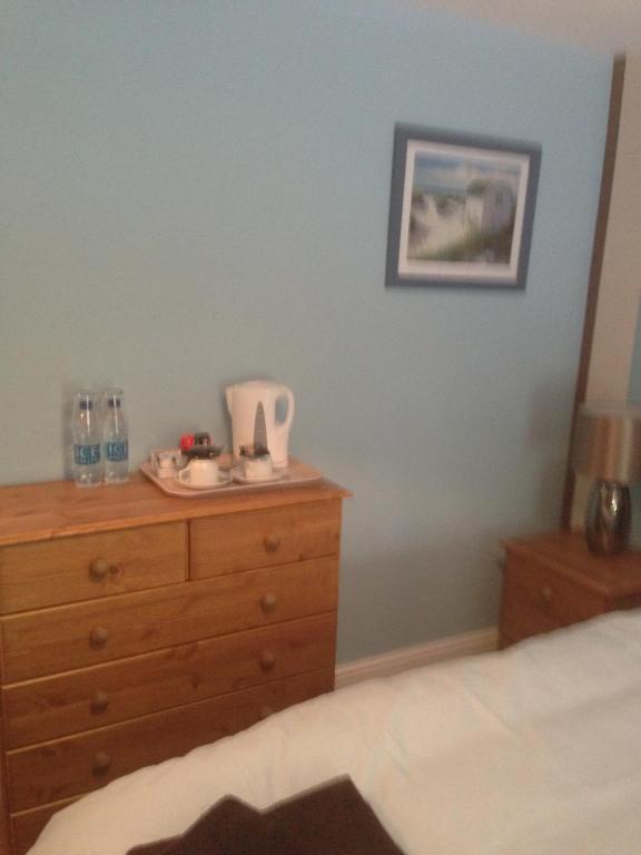 The Spice Ship Weymouth Room photo