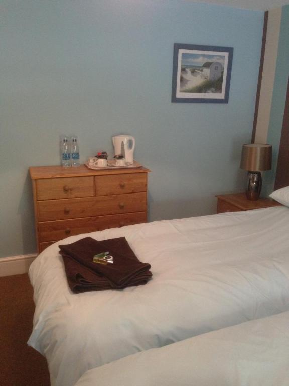 The Spice Ship Weymouth Room photo